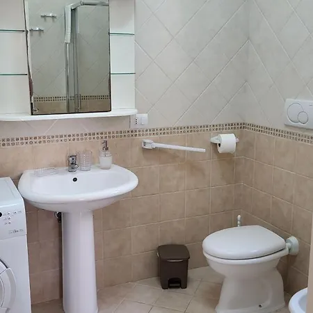 Holiday home Aragosta 2 1 Bagno 1 Cucina E Giardino Torre Colimena